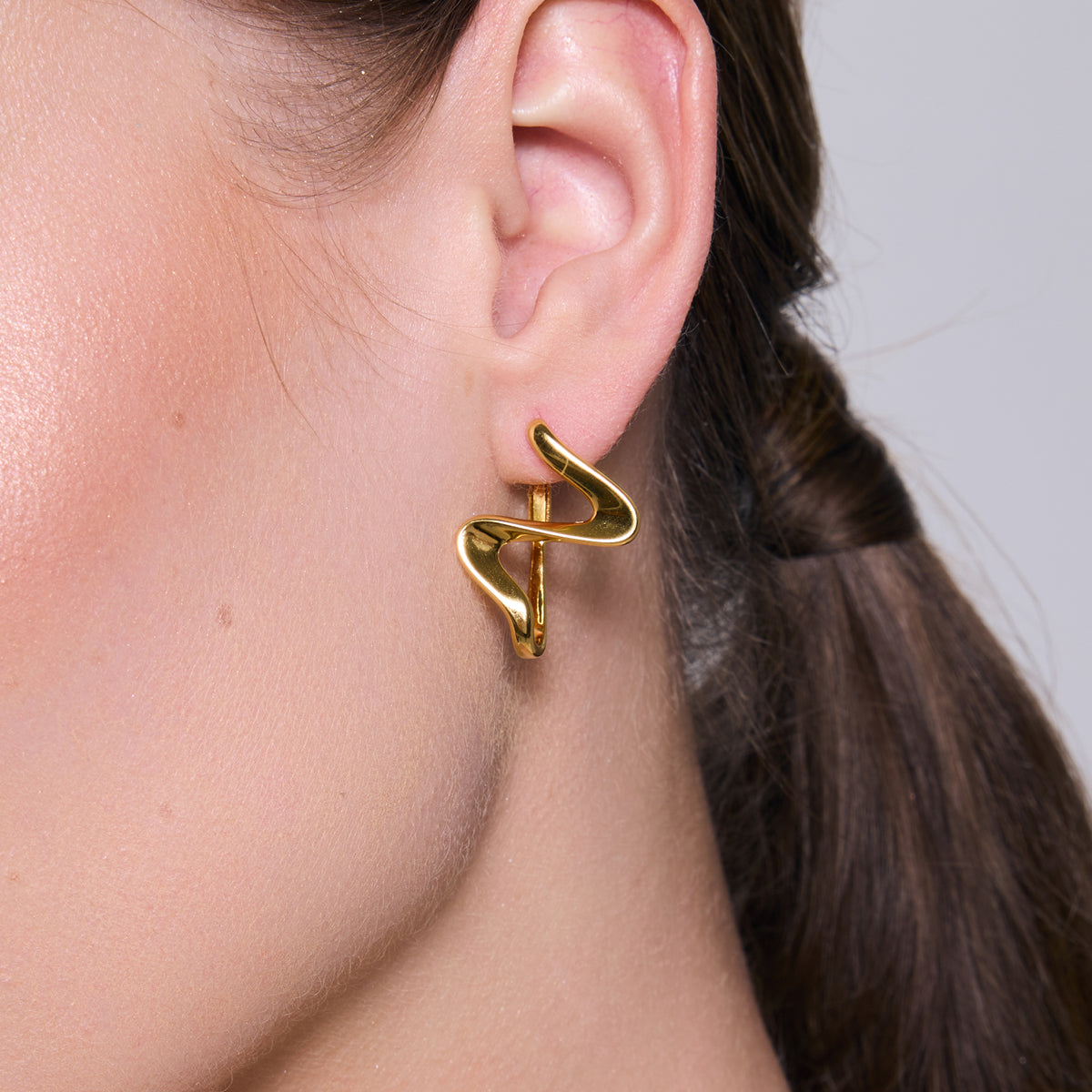 IKEAPK Gold-Plated Wave Hoop Earrings