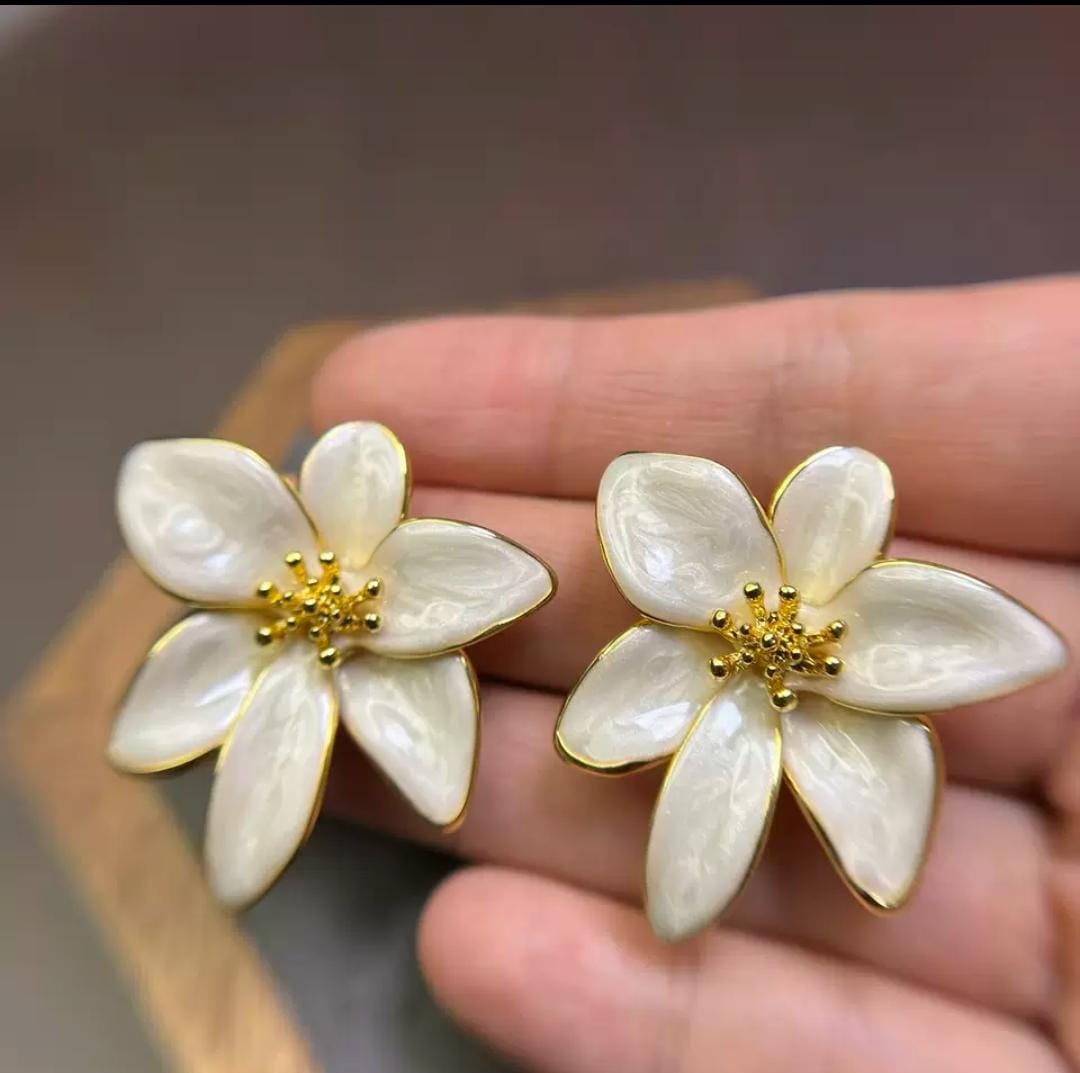 IKEAPK Elegant Pearl Flower Earrings