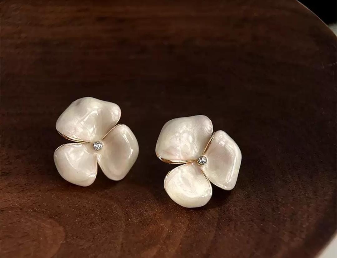 IKEAPK White Flower Stud Earrings – Gold-Plated Petal Design with Crystal Center