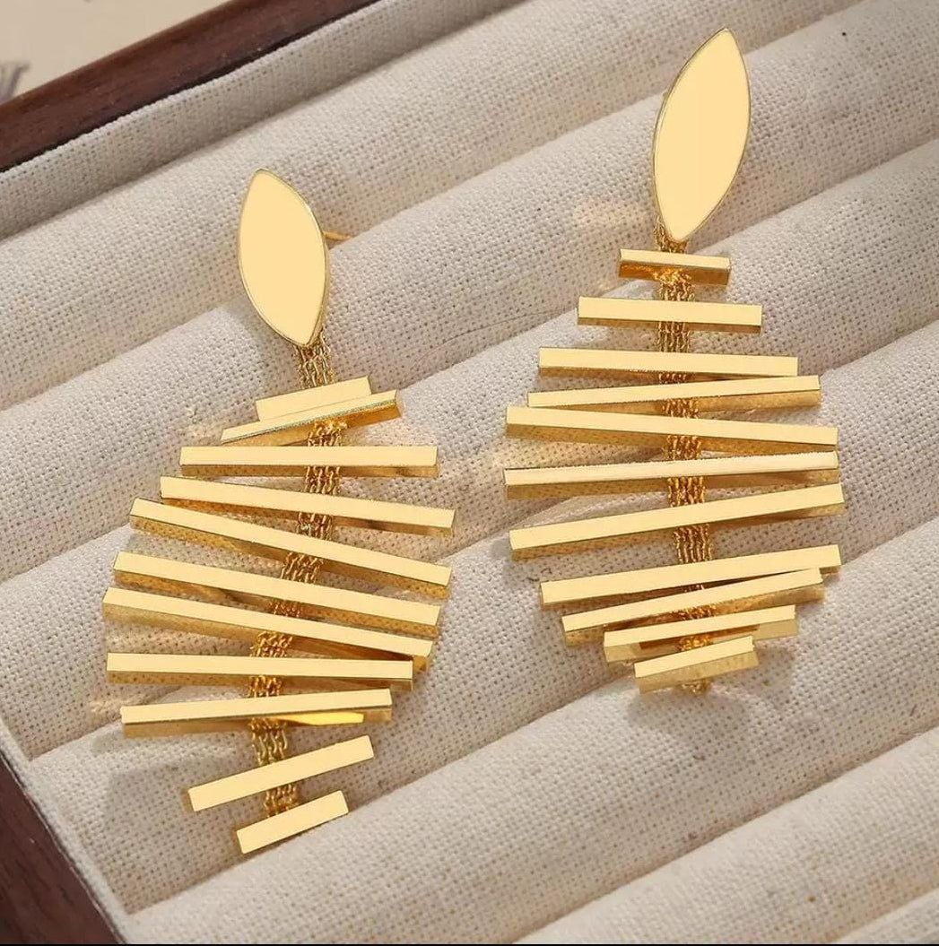IKEAPK Modern Gold-Plated Geometric Drop Earrings