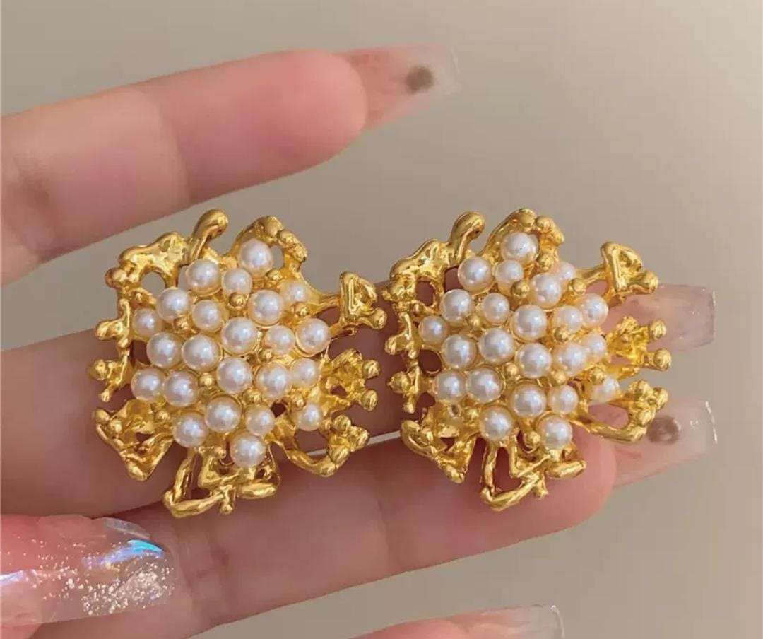 IKEAPK Gold-Plated Pearl Cluster Earrings