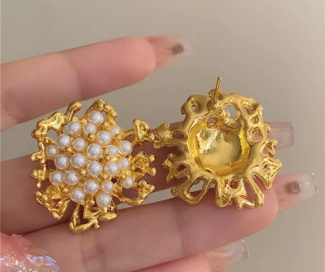 IKEAPK Gold-Plated Pearl Cluster Earrings