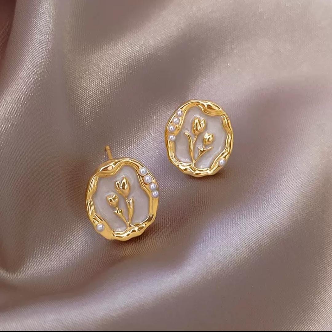 IKEAPK Elegant Gold-Plated Floral Earrings